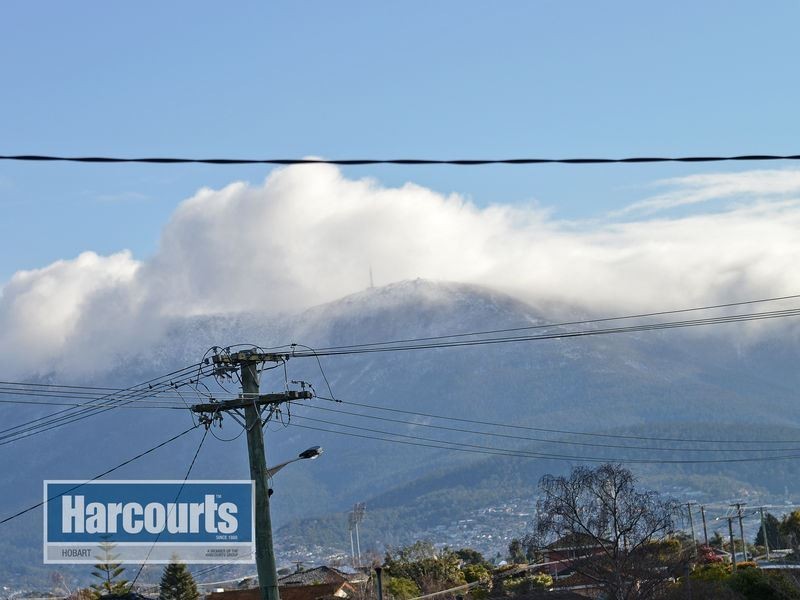 35 Tanundal Street, Howrah TAS 7018
