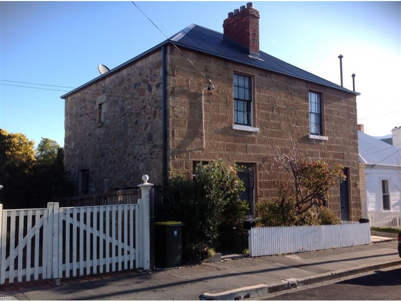 24 Mona Street, Battery Point TAS 7004