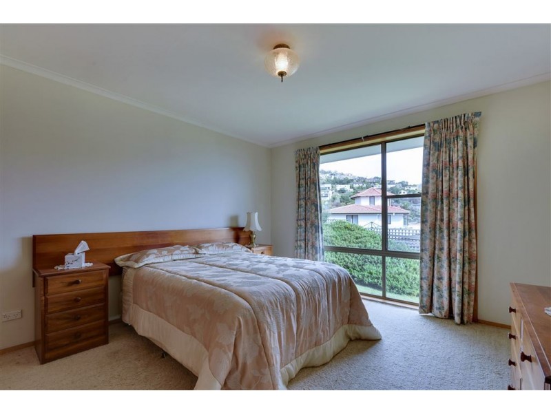 89 Lipscombe Avenue, Sandy Bay TAS 7005