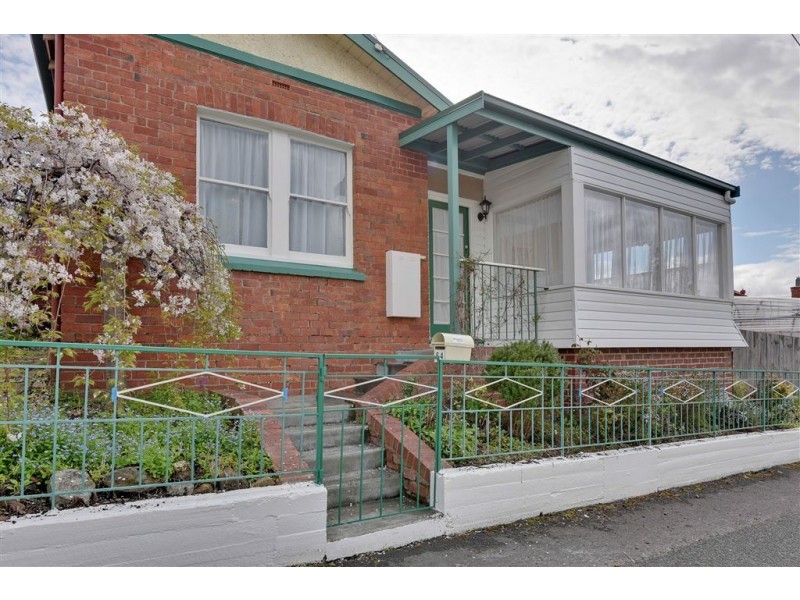 64 Princes Street, Sandy Bay TAS 7005