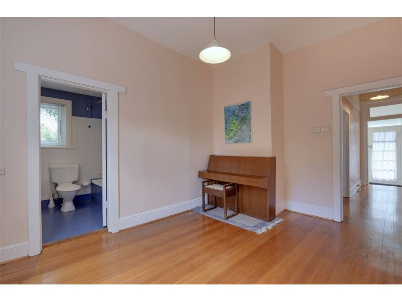 64 Princes Street, Sandy Bay TAS 7005