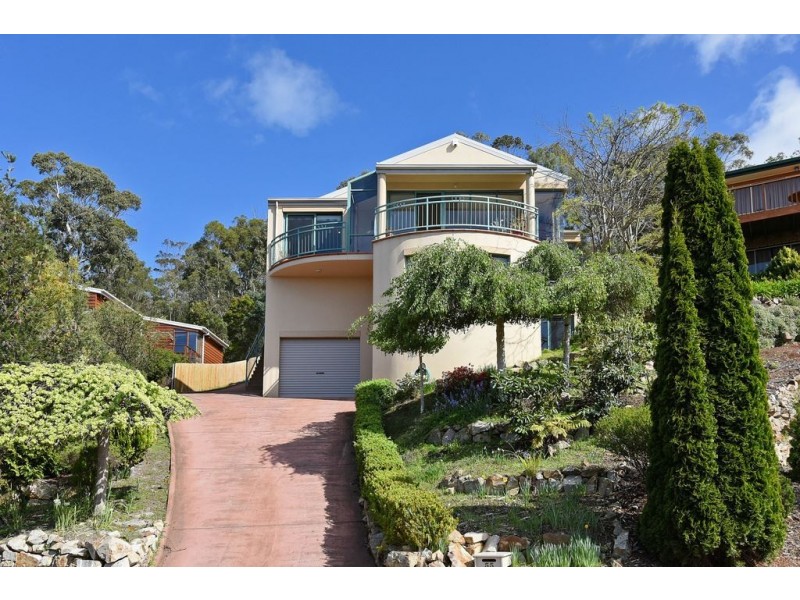 55 Coolamon Road, Taroona TAS 7053