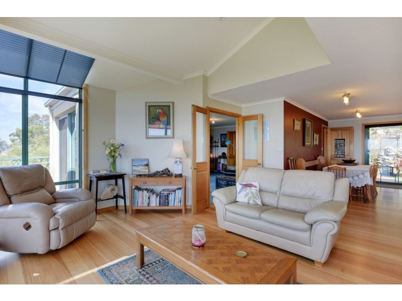 55 Coolamon Road, Taroona TAS 7053