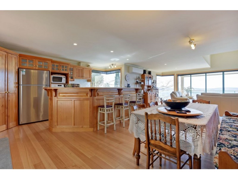 55 Coolamon Road, Taroona TAS 7053