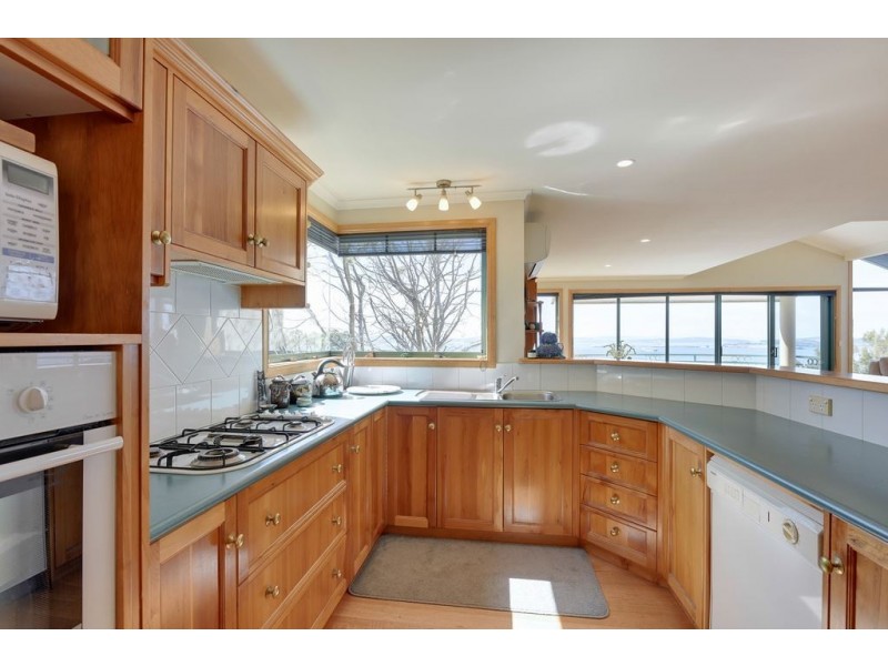 55 Coolamon Road, Taroona TAS 7053