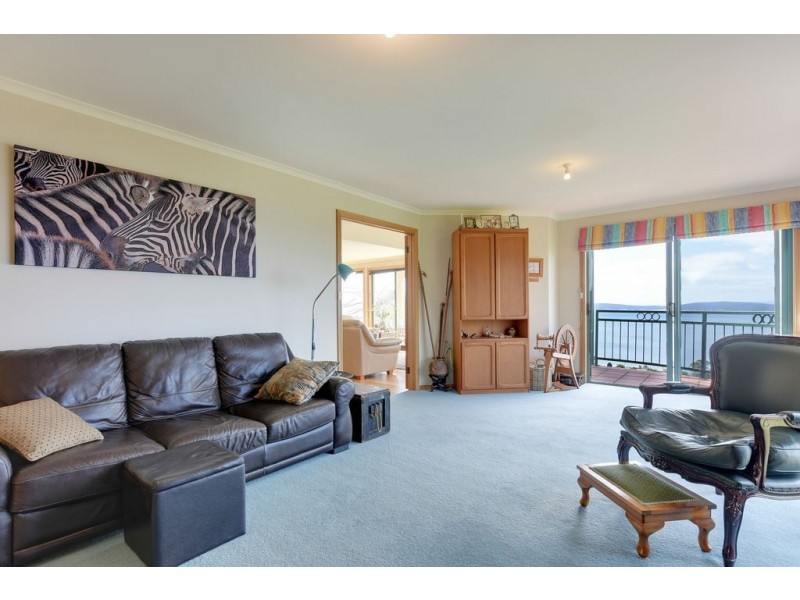 55 Coolamon Road, Taroona TAS 7053
