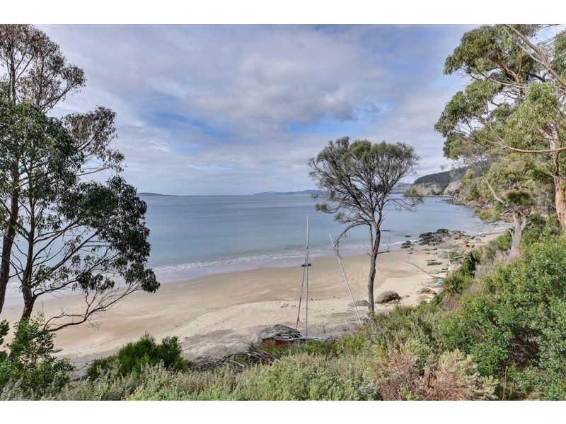 31A Hinsby Road, Taroona TAS 7053