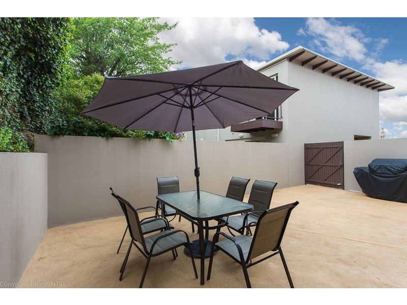8/57 Sandy Bay Road, Battery Point TAS 7004