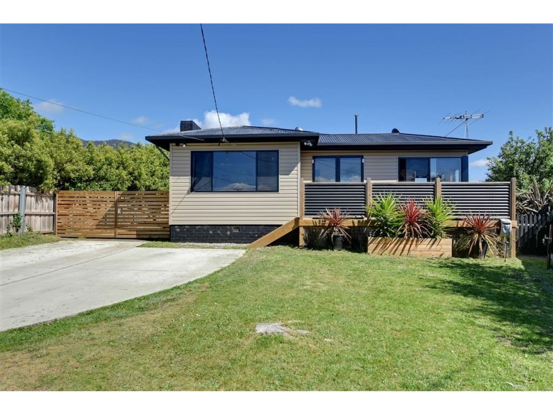 4 Redfern Place, Claremont TAS 7011