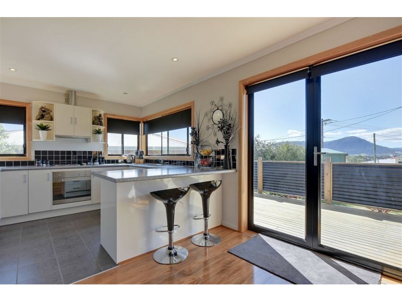 4 Redfern Place, Claremont TAS 7011