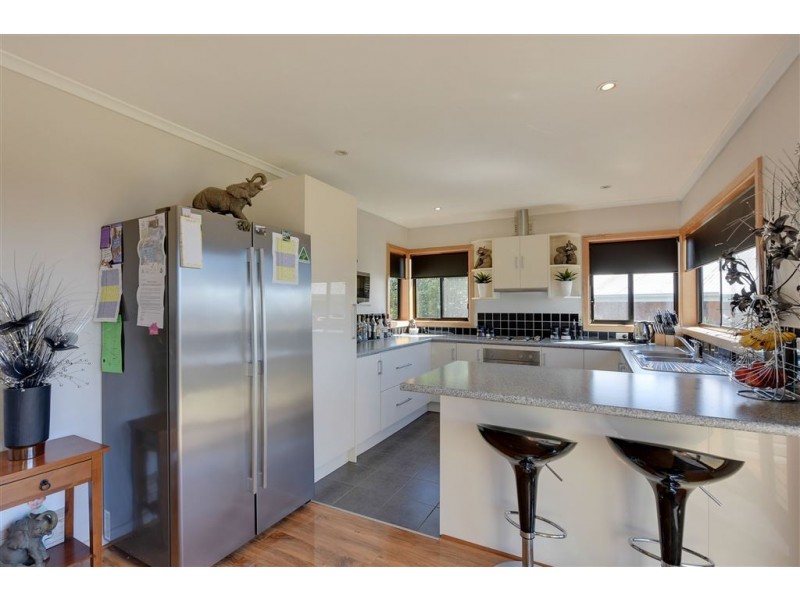 4 Redfern Place, Claremont TAS 7011
