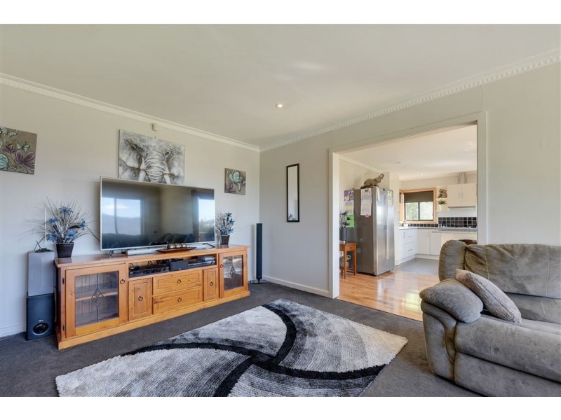 4 Redfern Place, Claremont TAS 7011