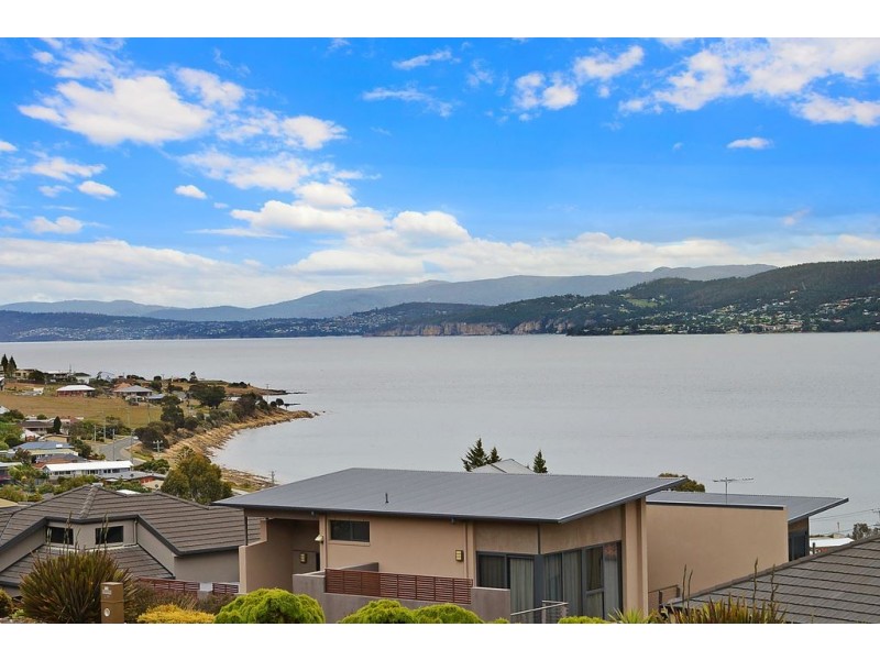 676 Oceana Drive, Tranmere TAS 7018