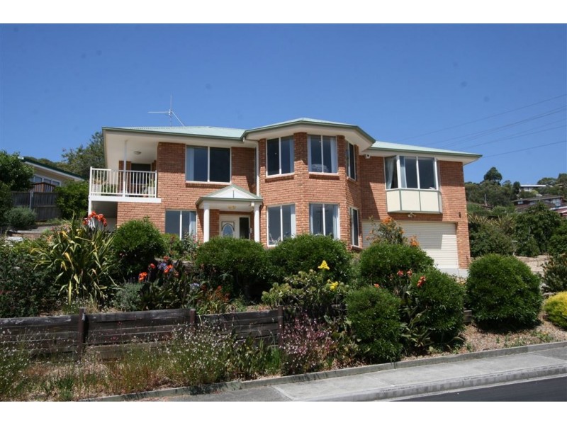 5 Gould Crescent, Rosetta TAS 7010