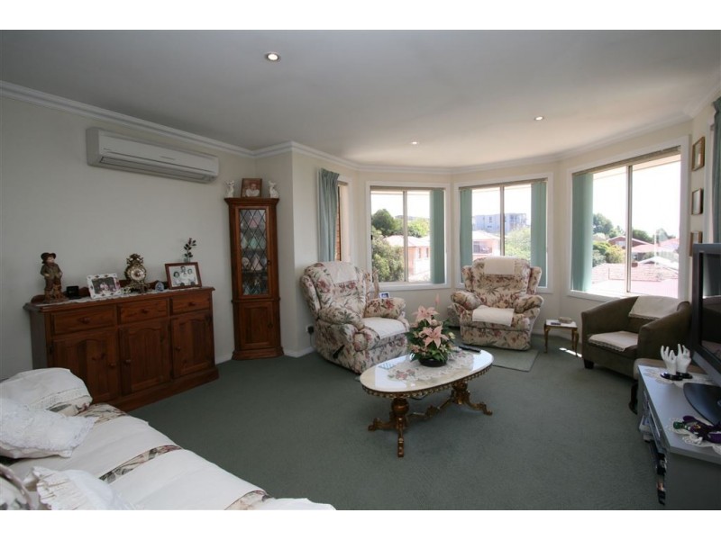 5 Gould Crescent, Rosetta TAS 7010