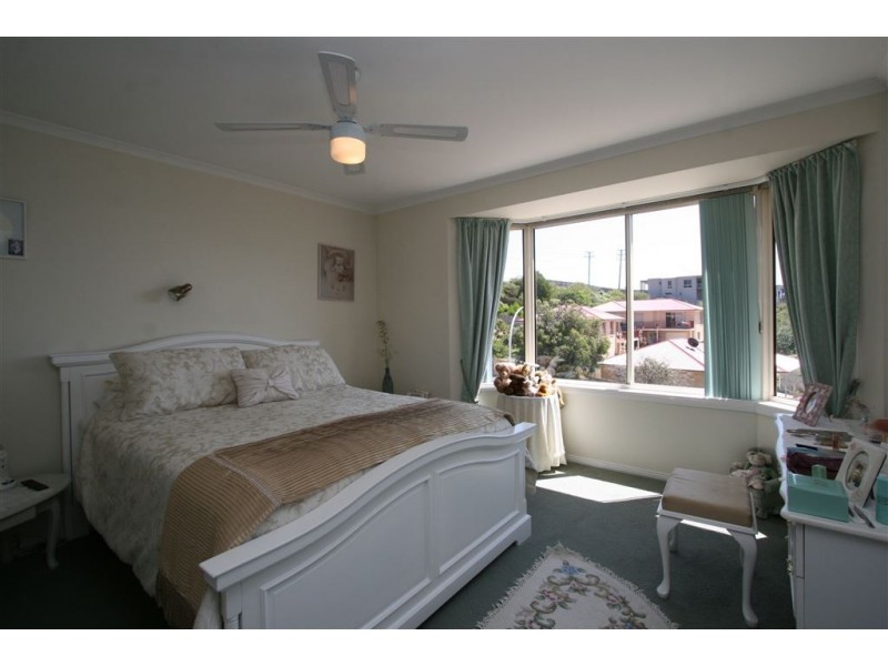 5 Gould Crescent, Rosetta TAS 7010