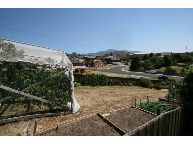 5 Gould Crescent, Rosetta TAS 7010