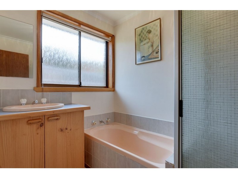 1/102 Abbotsfield Road, Claremont TAS 7011