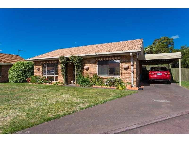 18/11a Charles Street, Orford TAS 7190