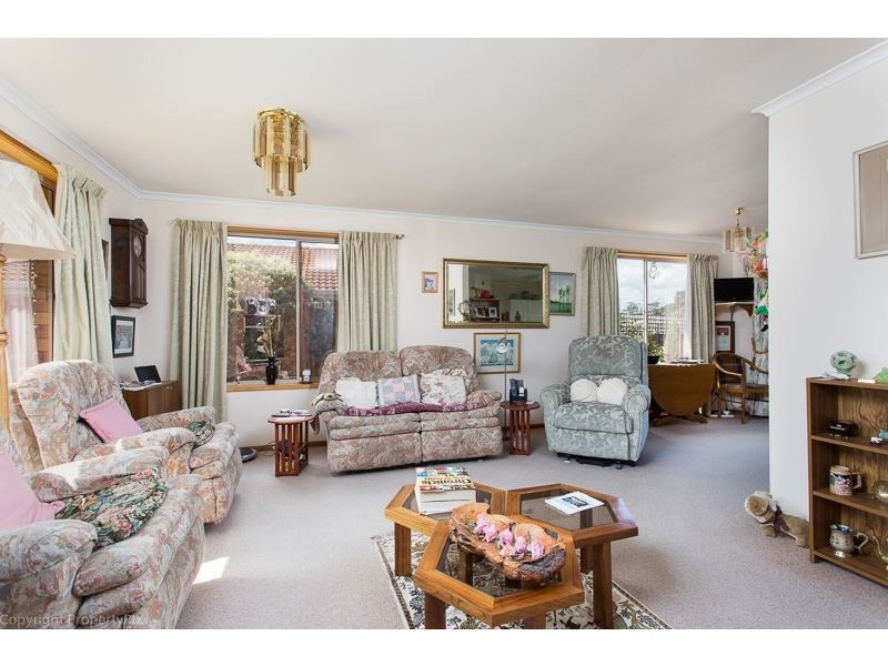 18/11a Charles Street, Orford TAS 7190