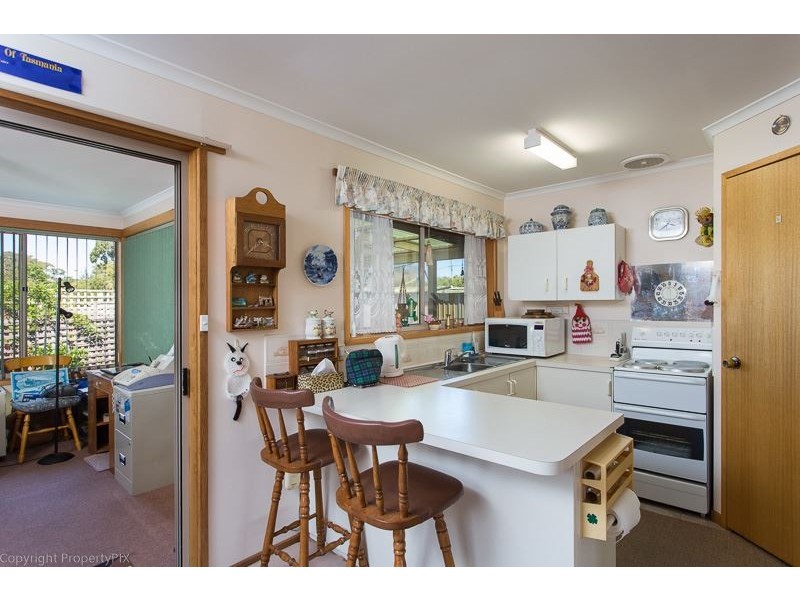 18/11a Charles Street, Orford TAS 7190