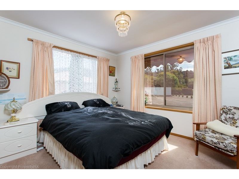 18/11a Charles Street, Orford TAS 7190