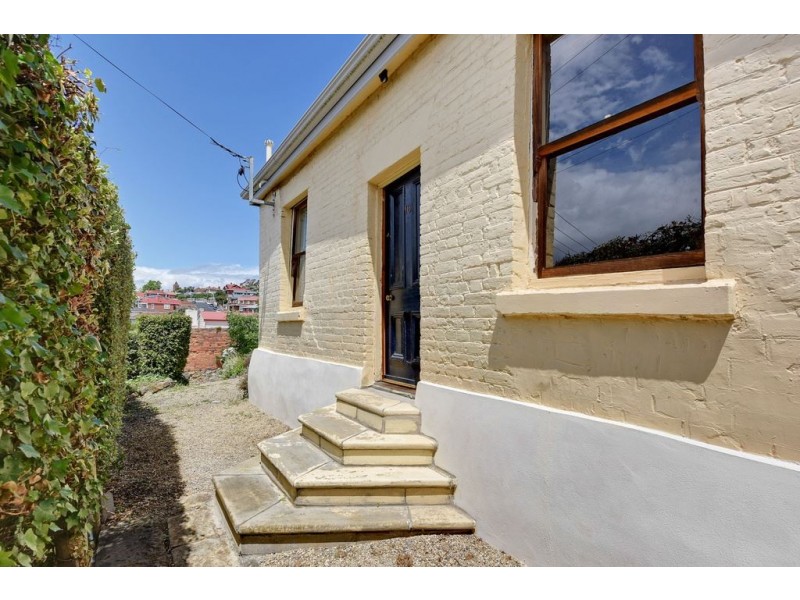 16 Browne Street, West Hobart TAS 7000