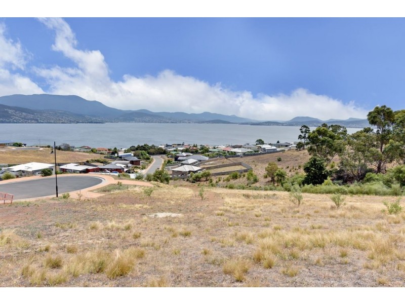 7 Reliance Court, Tranmere TAS 7018