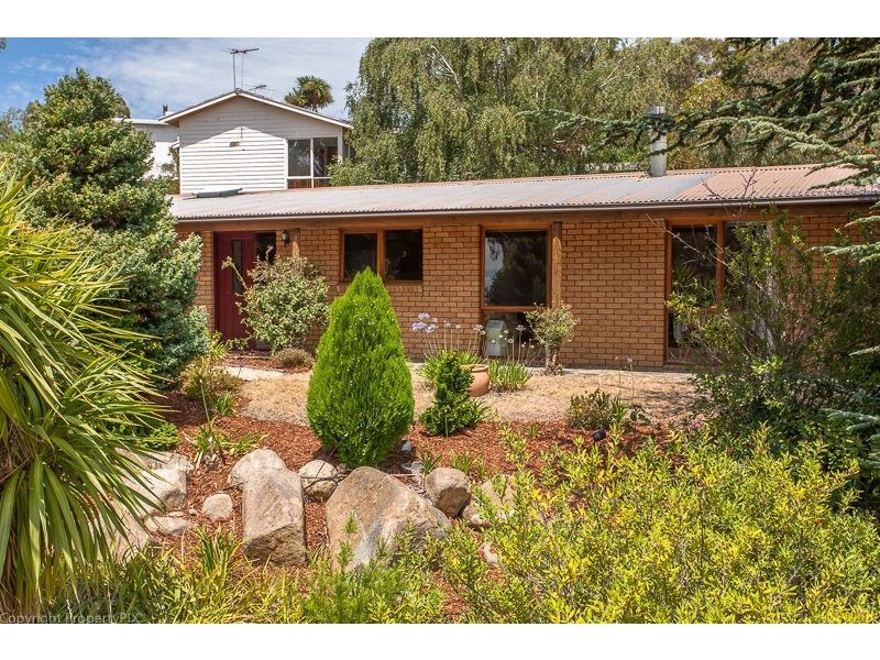 16 Tangara Road, Mount Nelson TAS 7007