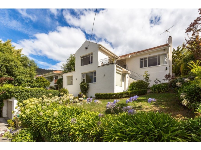 5 Lauramont Avenue, Sandy Bay TAS 7005