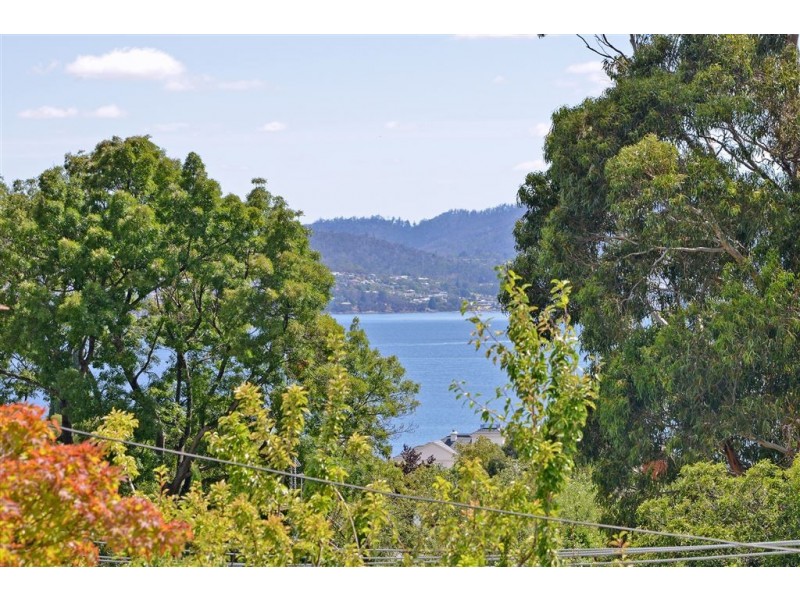 5 Lauramont Avenue, Sandy Bay TAS 7005