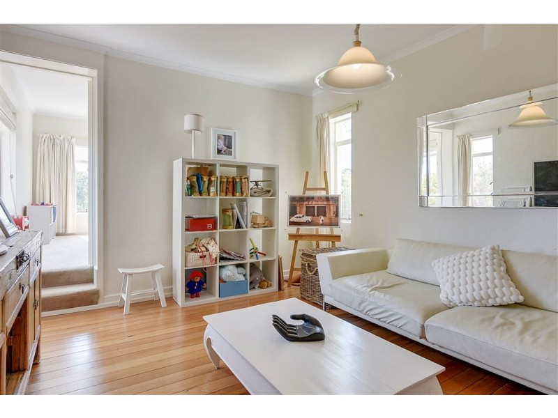 5 Lauramont Avenue, Sandy Bay TAS 7005