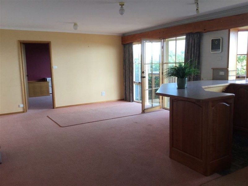 2 Capri Drive, Sandy Bay TAS 7005