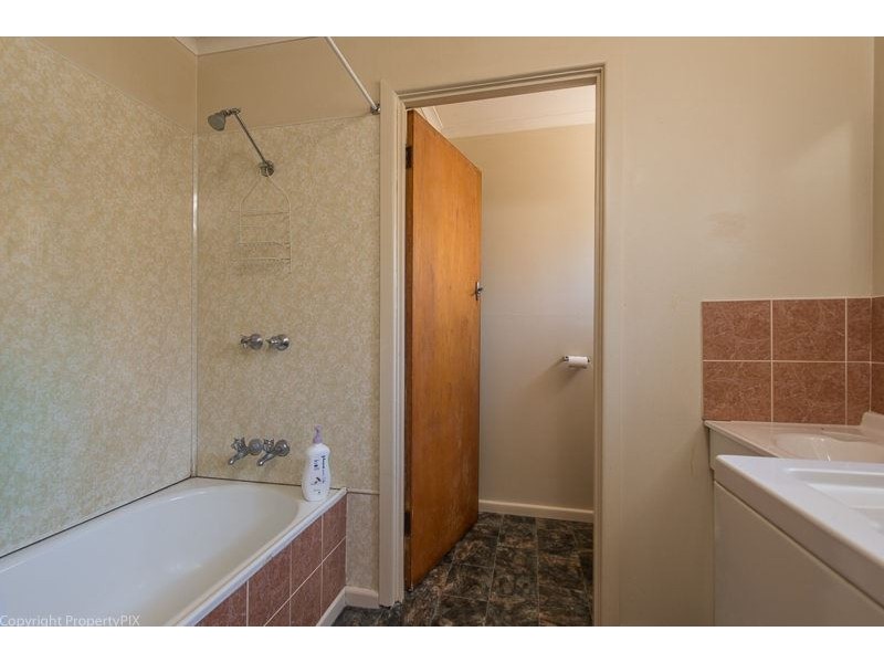 1, 2, 3/6 McRobies Road, South Hobart TAS 7004