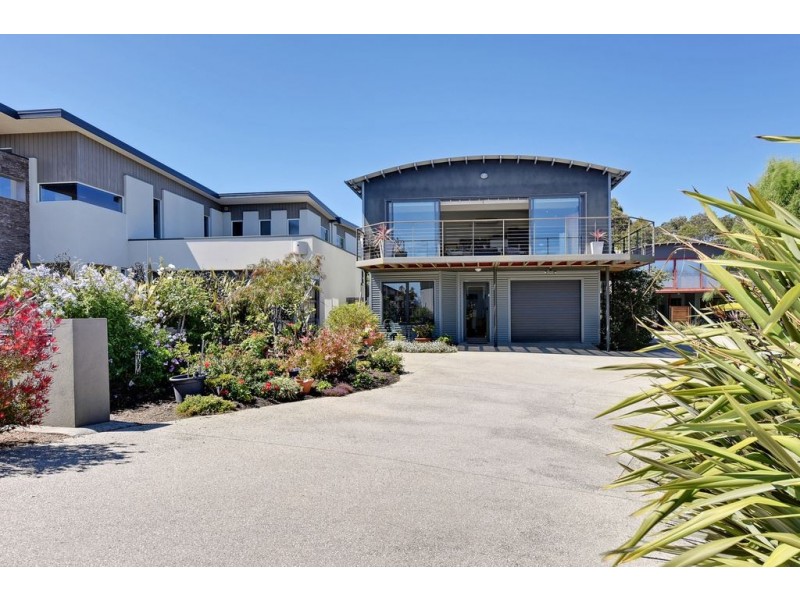 1/60 Pindos Drive, Tranmere TAS 7018