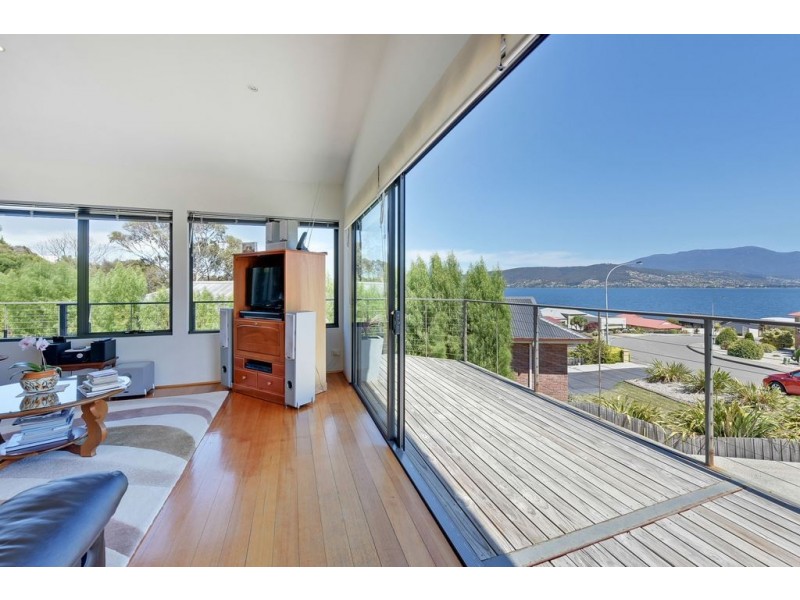 1/60 Pindos Drive, Tranmere TAS 7018