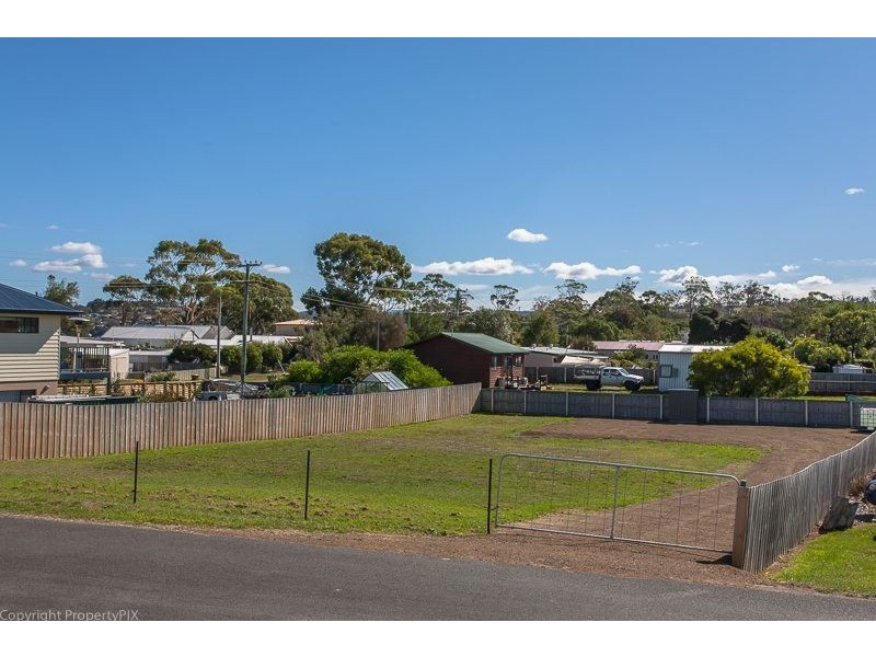 5 Jetty Road, Dodges Ferry TAS 7173