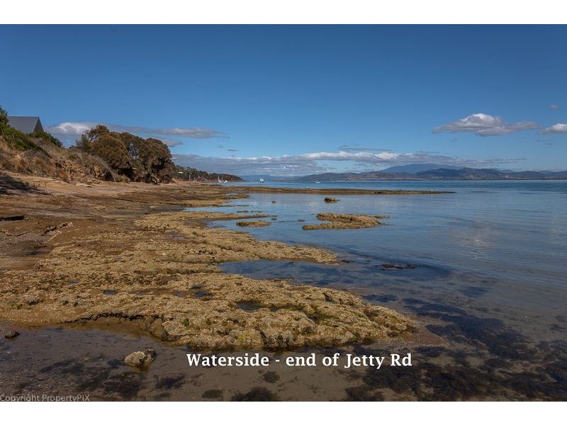 5 Jetty Road, Dodges Ferry TAS 7173