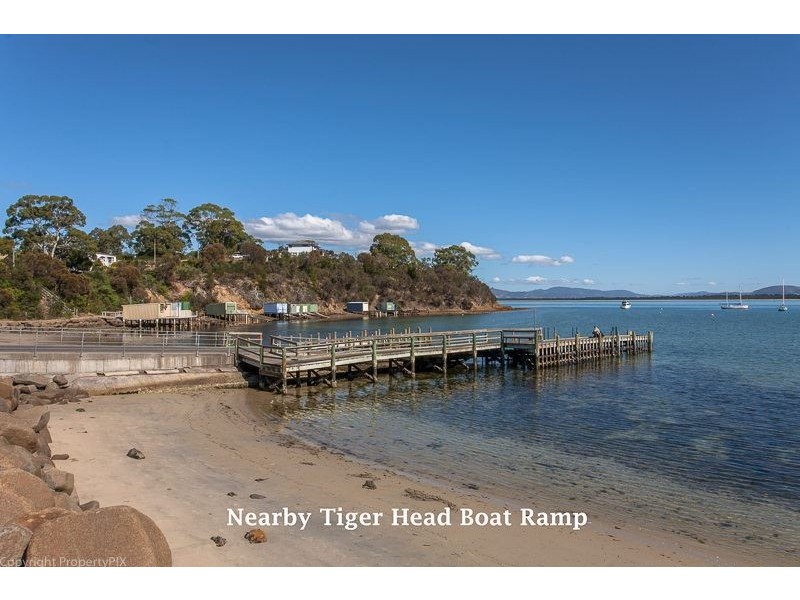 5 Jetty Road, Dodges Ferry TAS 7173