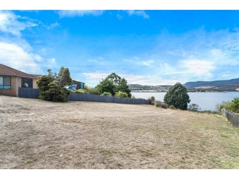 1 MacRobertsons Terrace, Claremont TAS 7011