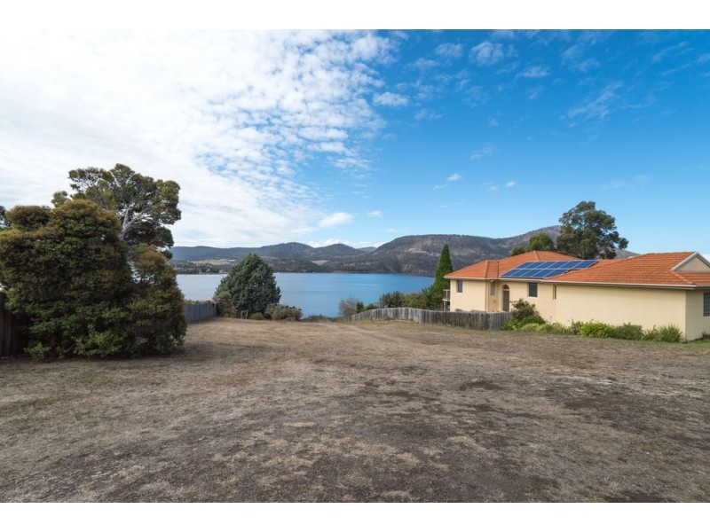 1 MacRobertsons Terrace, Claremont TAS 7011
