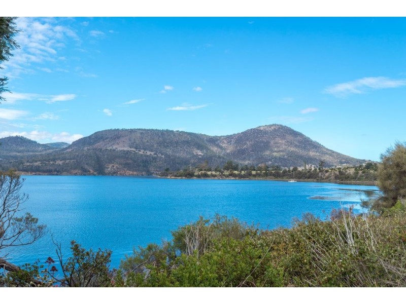 1 MacRobertsons Terrace, Claremont TAS 7011
