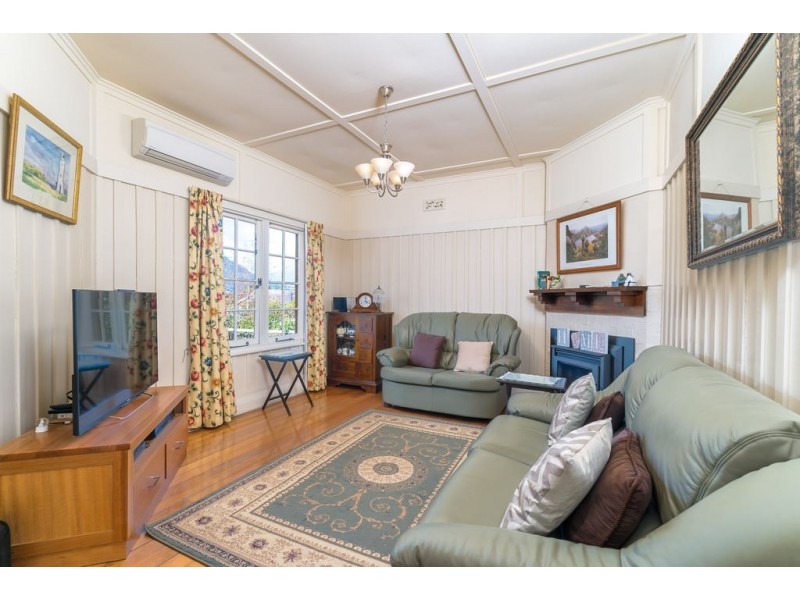 10 Bournville Crescent, Claremont TAS 7011