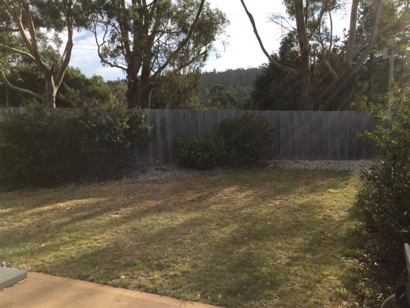 2/49 Campbell Street, Kingston TAS 7050