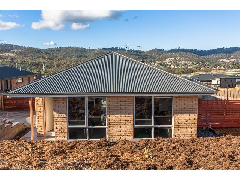 21 Hance Road, Howrah TAS 7018