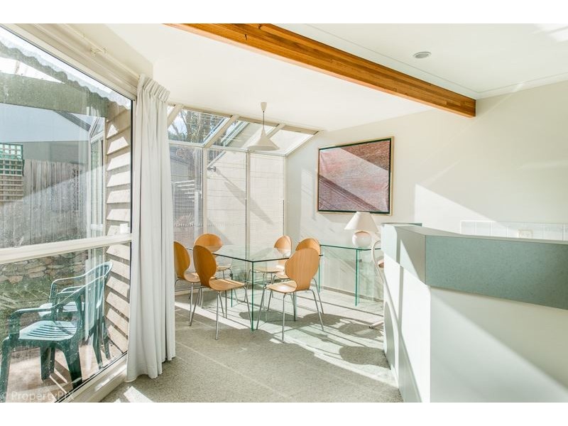 2/8a McRobies Road, South Hobart TAS 7004