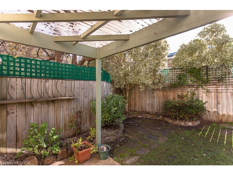 2/8a McRobies Road, South Hobart TAS 7004