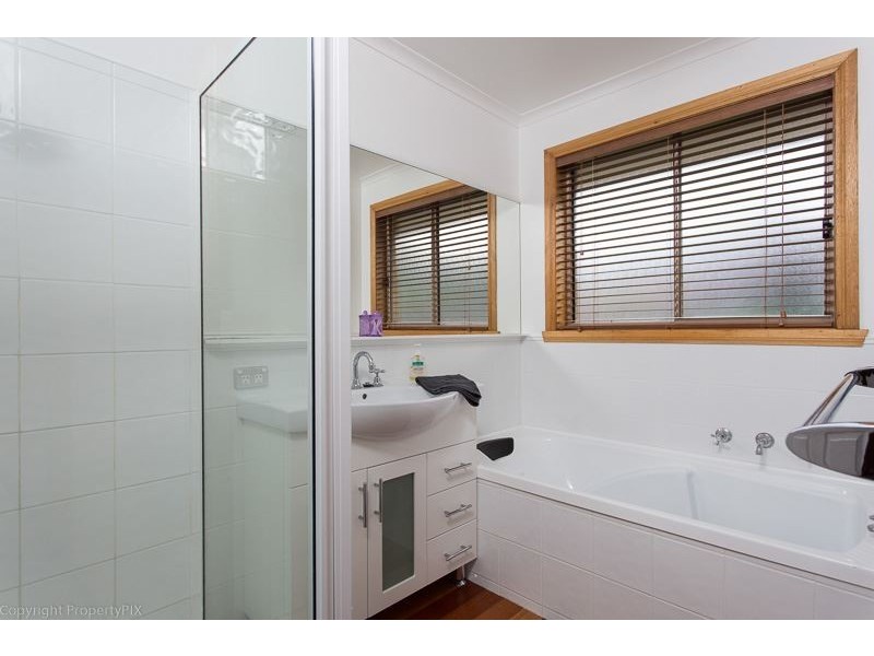 1/8 Alwyn Road, Lenah Valley TAS 7008