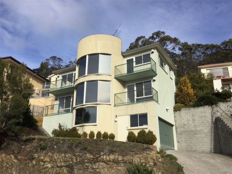 10/54 Nicholas Drive, Sandy Bay TAS 7005