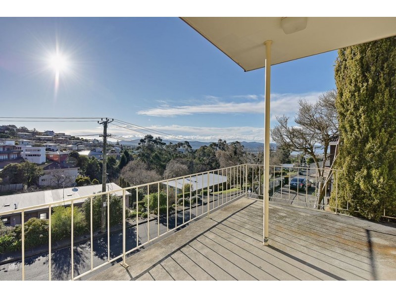 27 Clift Street, Mount Stuart TAS 7000